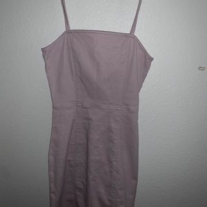 super cute lavender colored body con dress